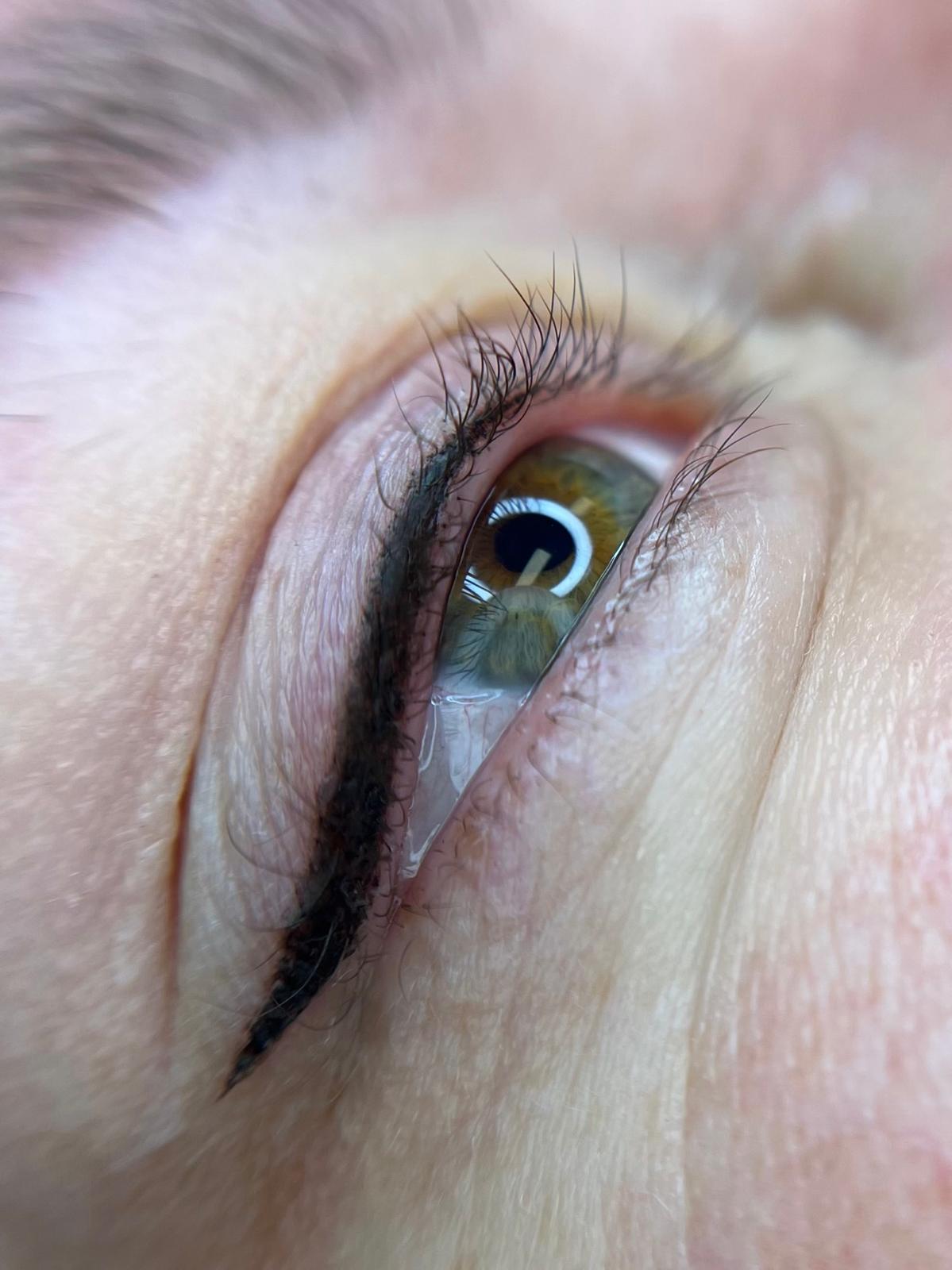 Eyeliner behandeling